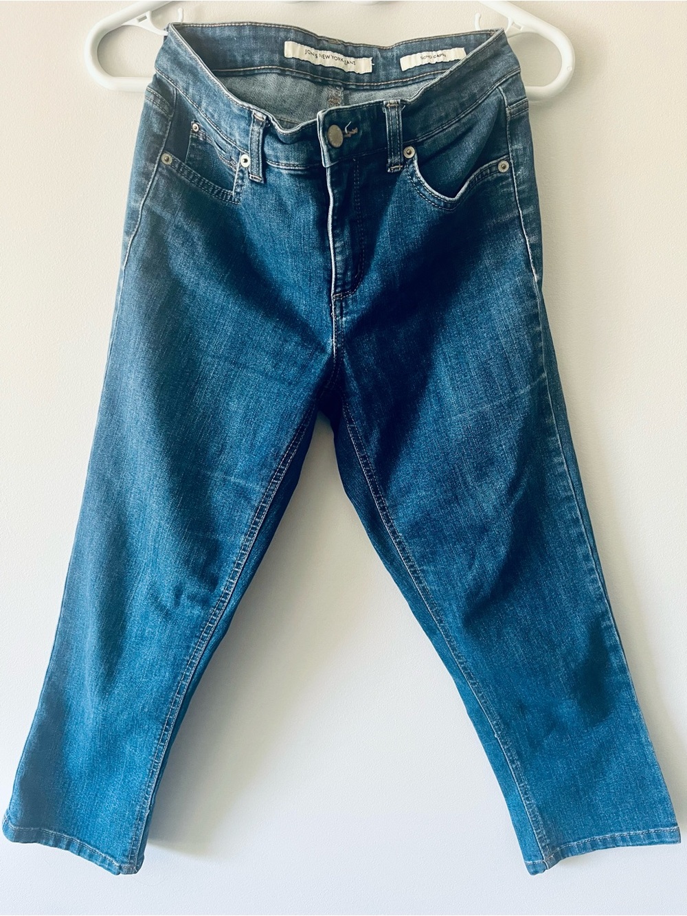 Jones New York Soho Capri Jeans Medium-Dark Wash
